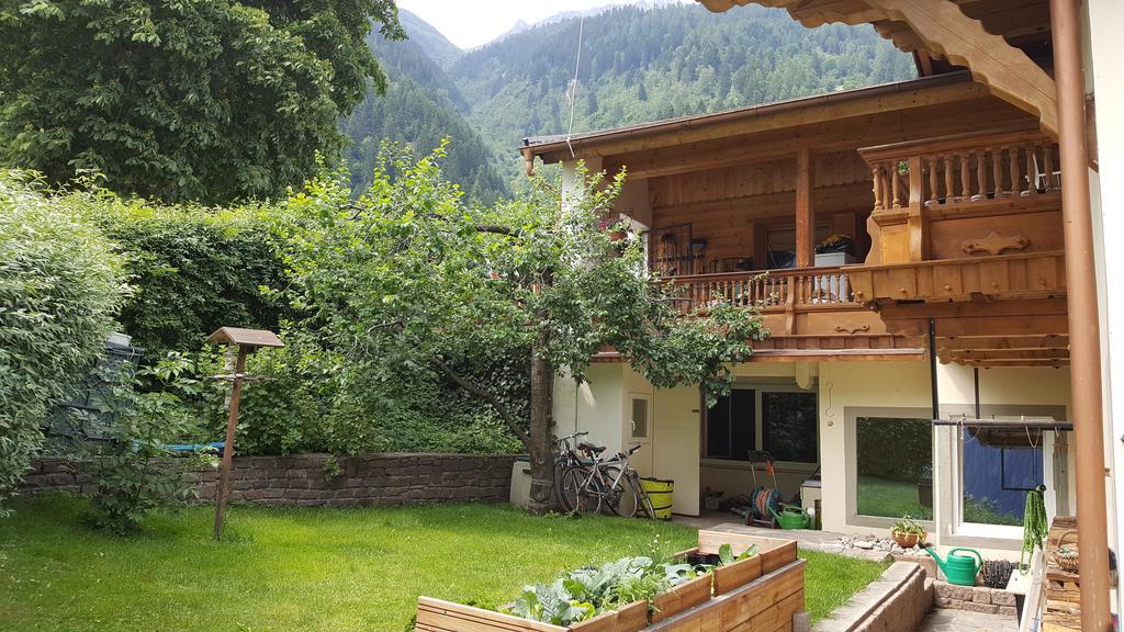 Apartment Grillstube Neustift im Stubaital Buitenkant foto